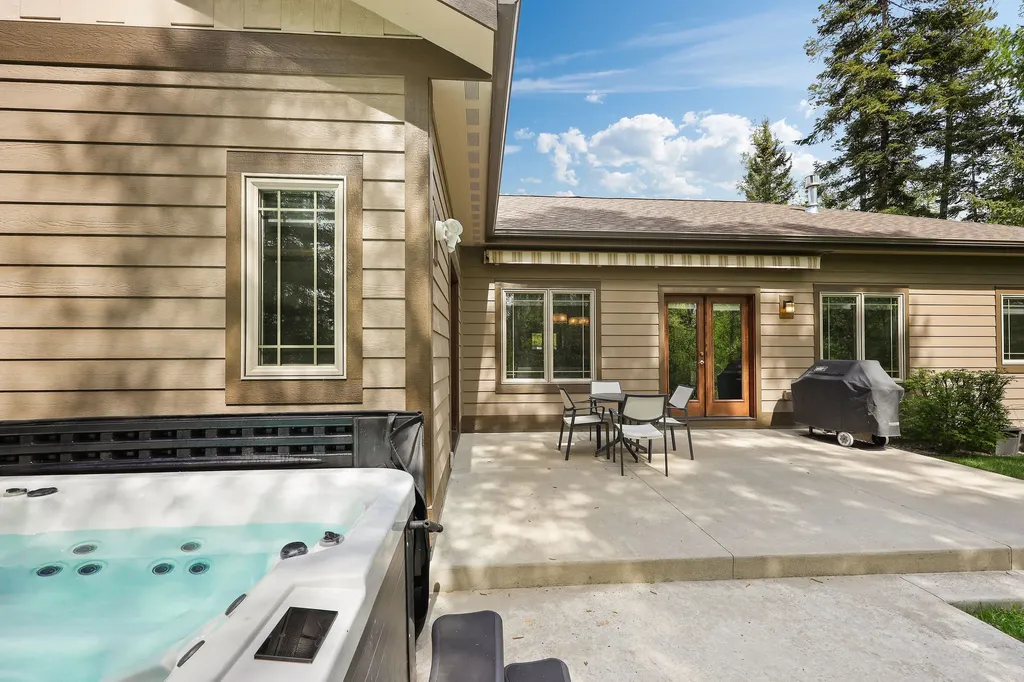136 Oakmont Loop Columbia Falls MT 59912