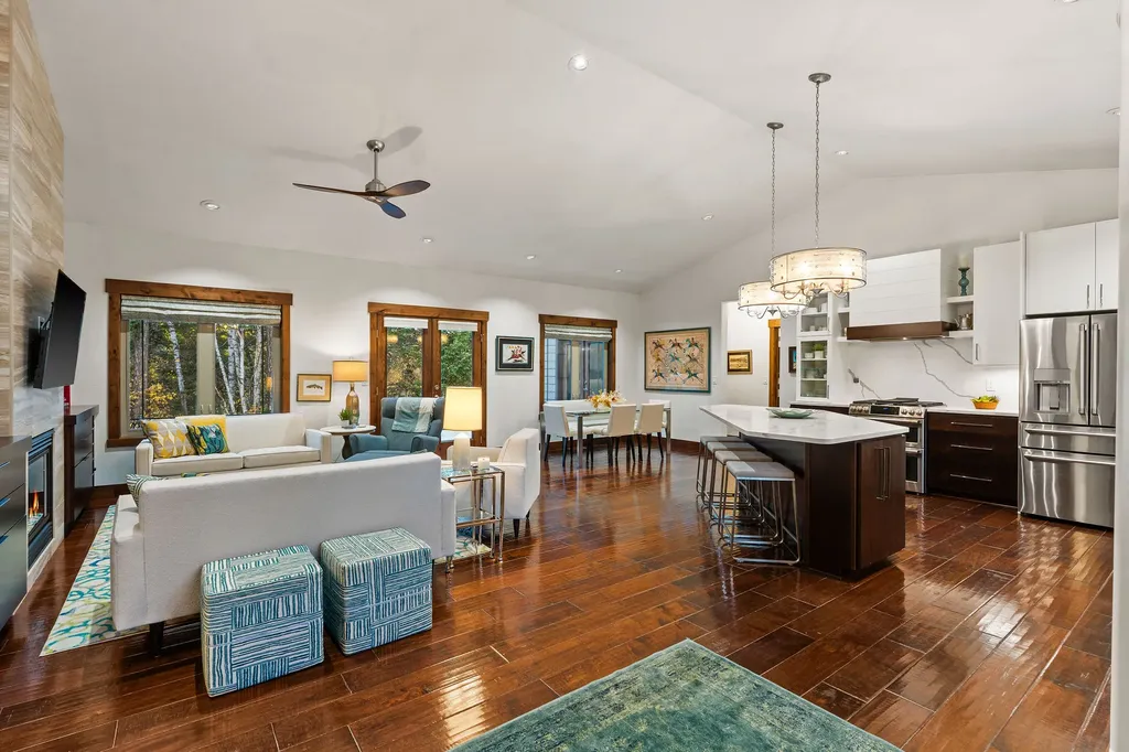 136 Oakmont Loop Columbia Falls MT 59912