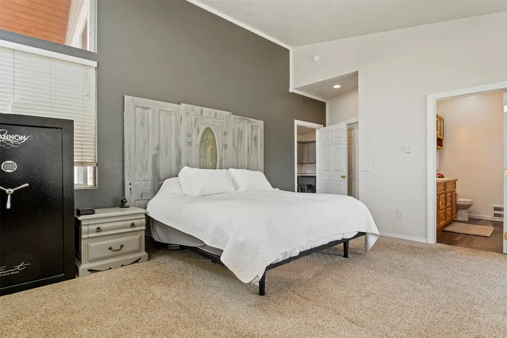 912 Little Joe Lane Hamilton MT 59840