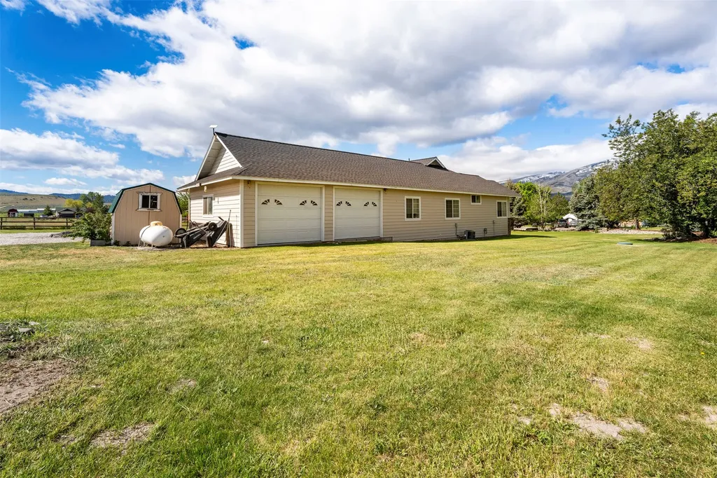 912 Little Joe Lane Hamilton MT 59840