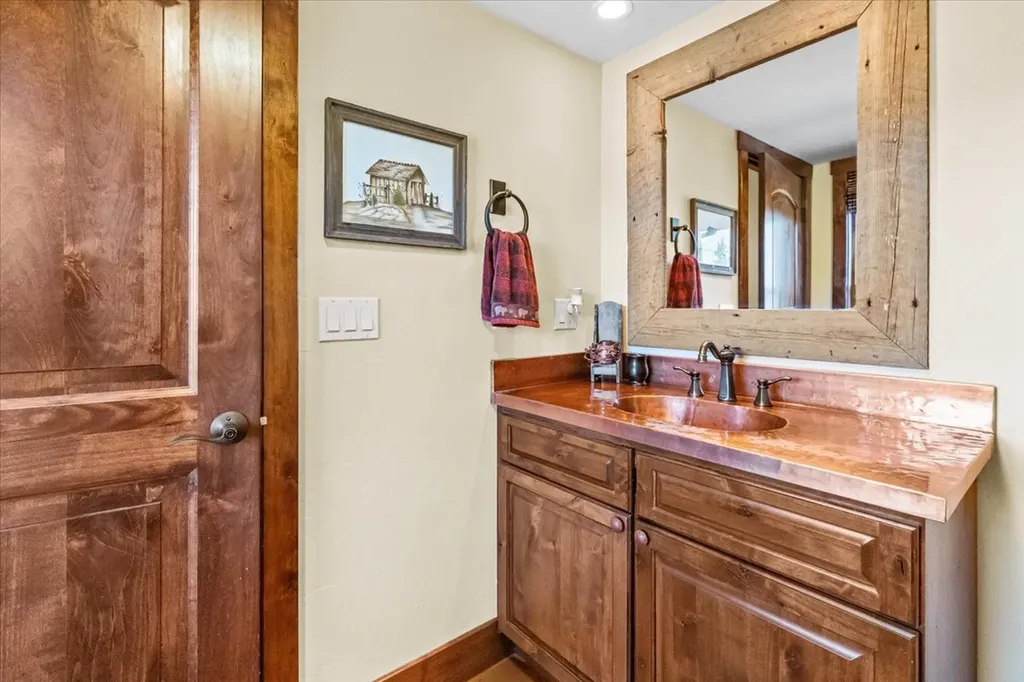 519 Sophie Drive Eureka MT 59917