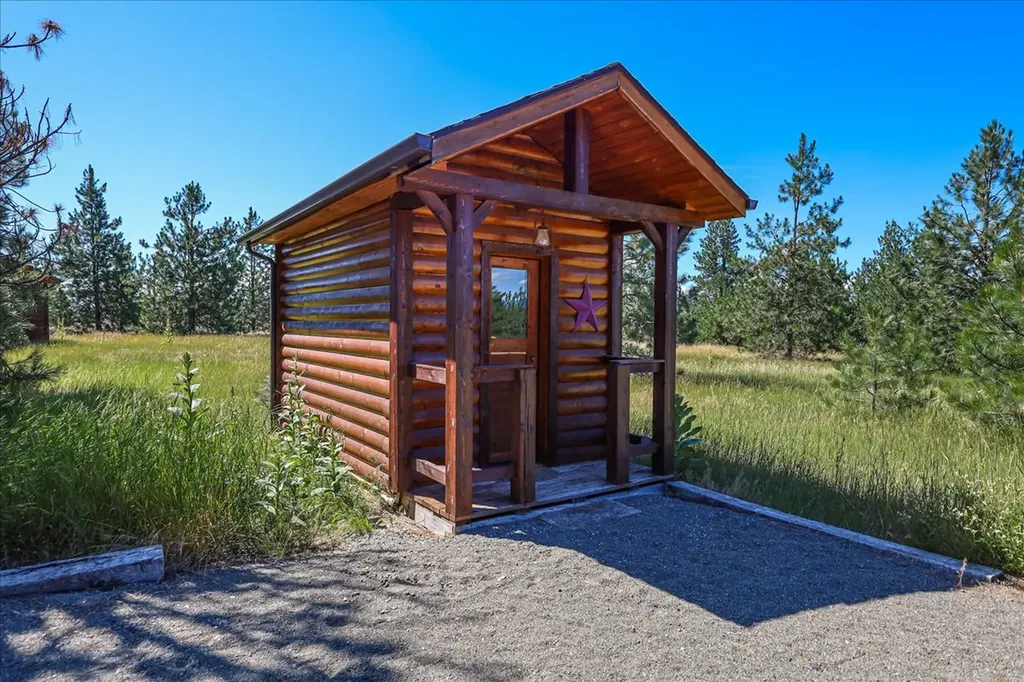 519 Sophie Drive Eureka MT 59917