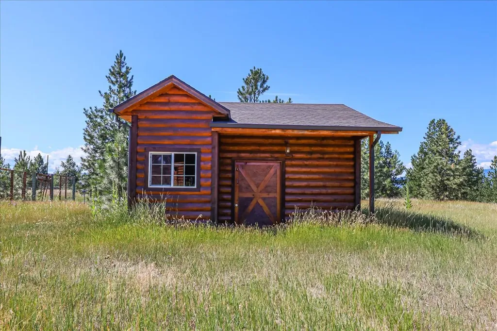 519 Sophie Drive Eureka MT 59917