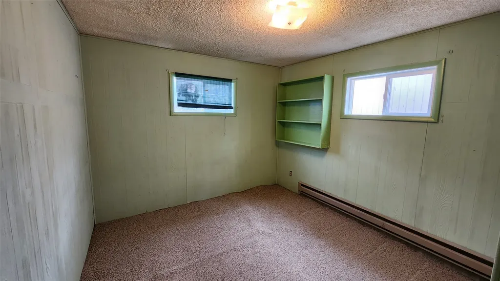 219 5th Avenue SW Cut Bank MT 59427