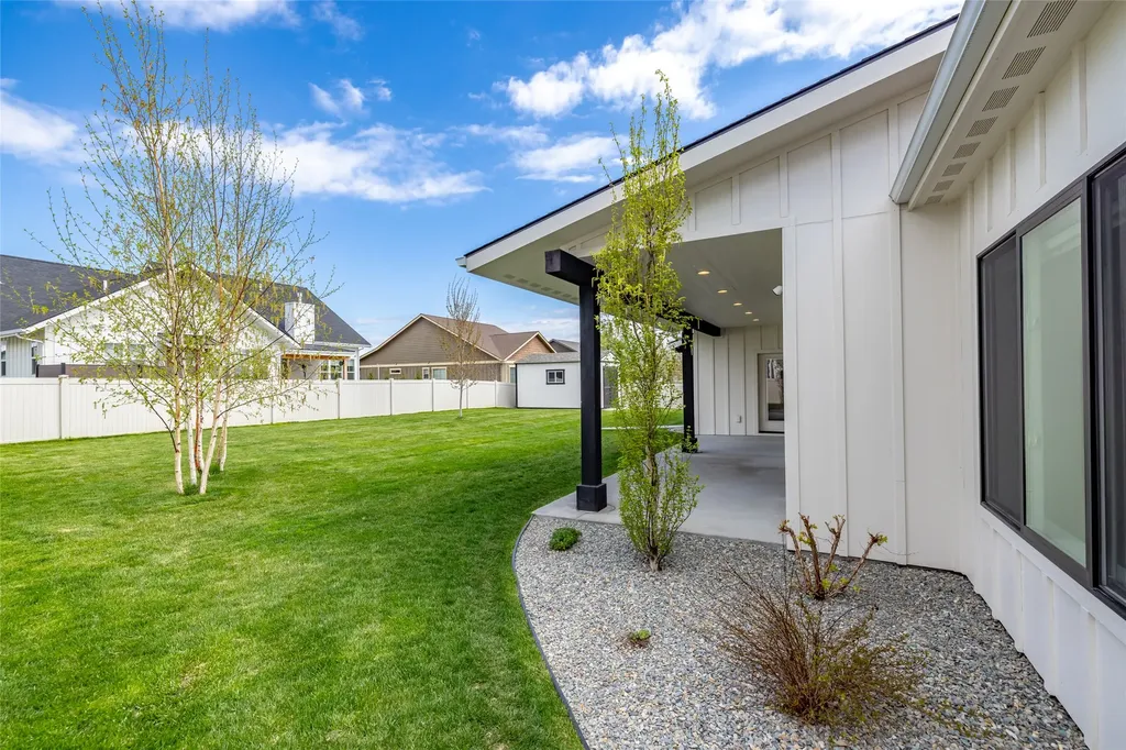 127 Owl Loop Kalispell MT 59901