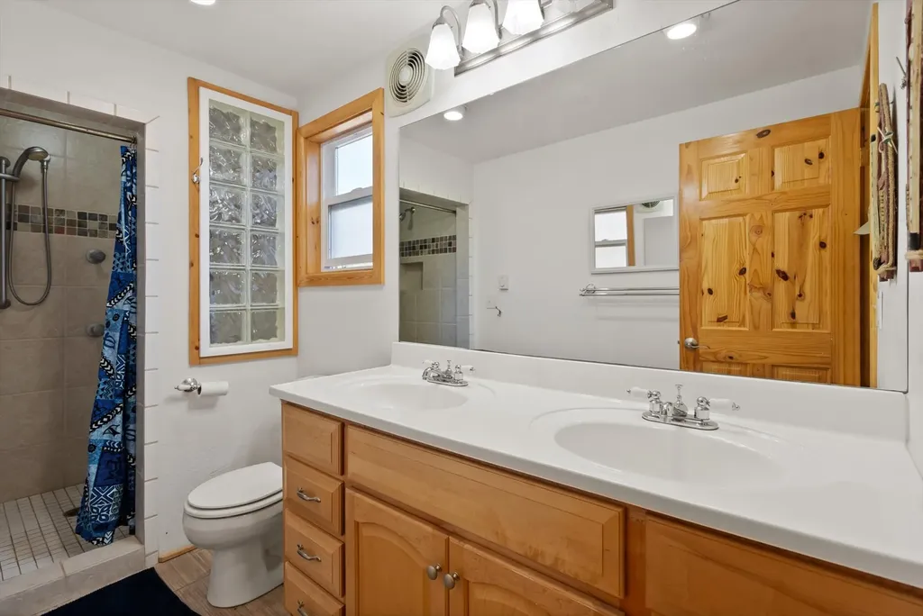 36953 Mt Highway 35 Polson MT 59860
