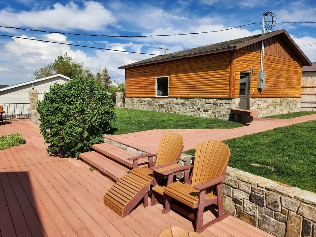 313 1st Avenue SE Cut Bank MT 59427