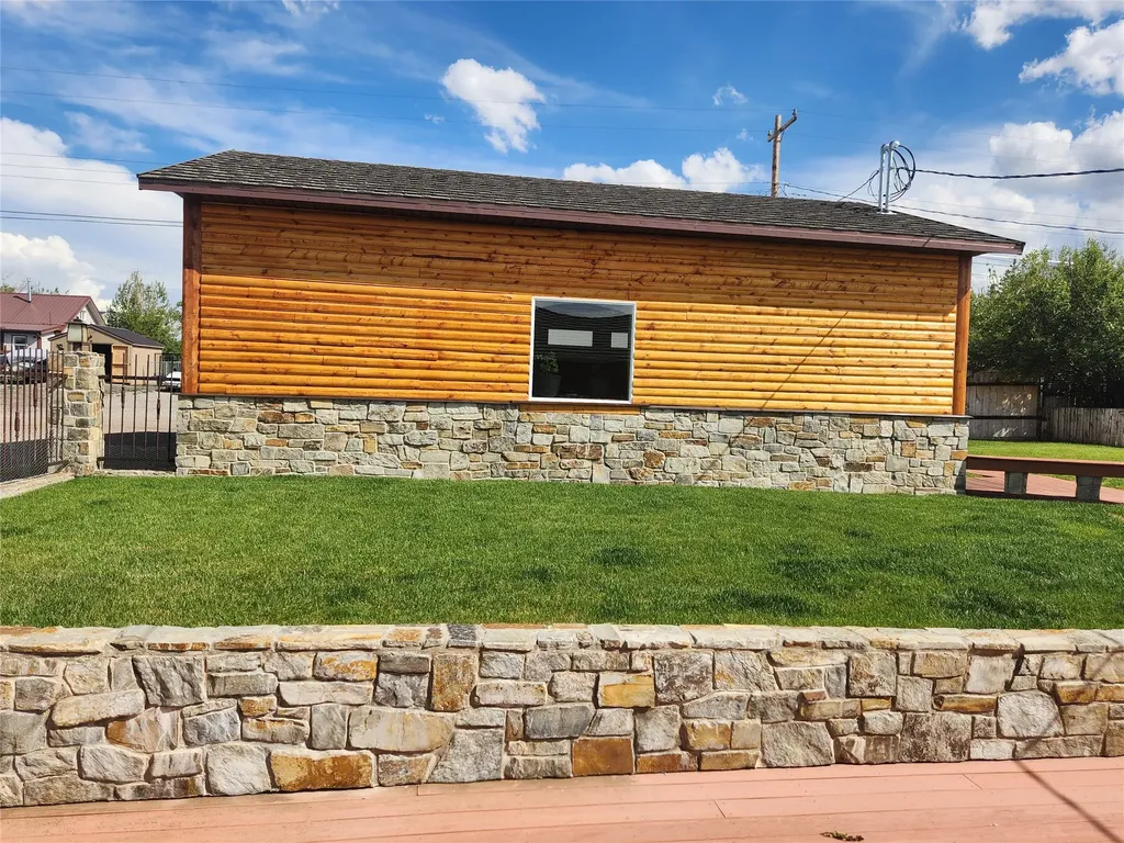 313 1st Avenue SE Cut Bank MT 59427
