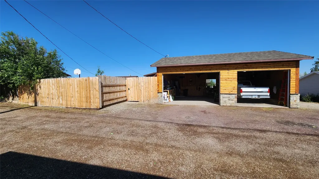 313 1st Avenue SE Cut Bank MT 59427