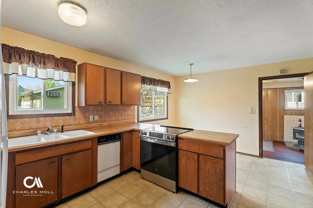 813 Cherry Avenue Helena MT 59601