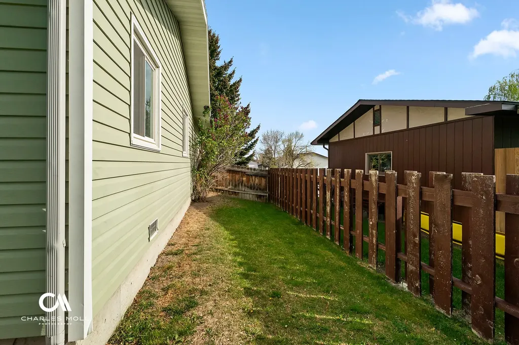 813 Cherry Avenue Helena MT 59601