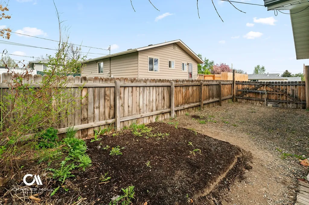 813 Cherry Avenue Helena MT 59601