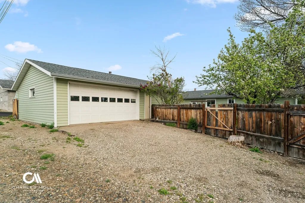 813 Cherry Avenue Helena MT 59601