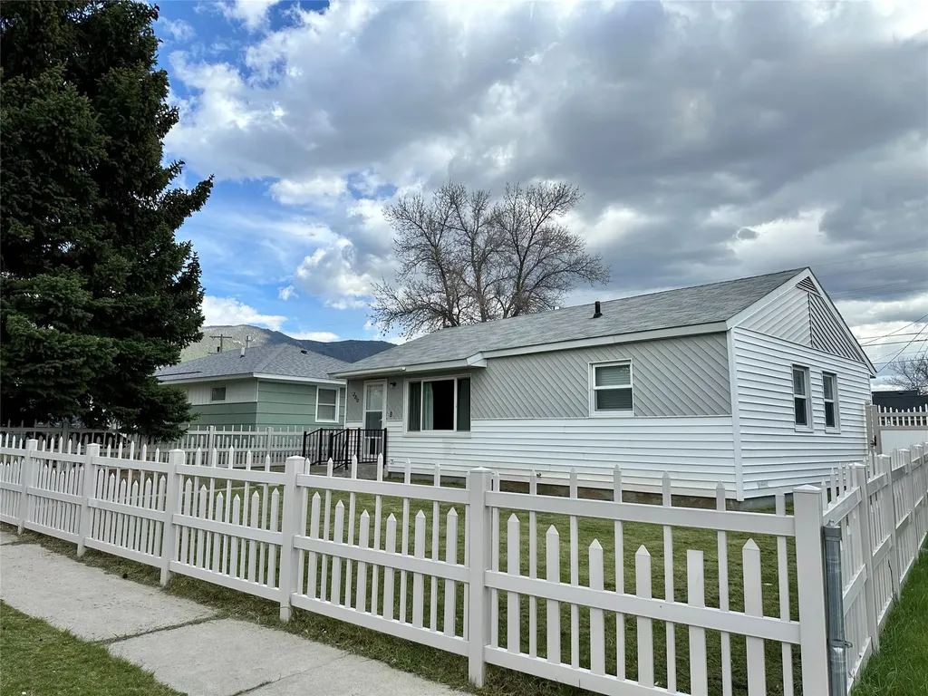 2810 St Ann Street Butte MT 59701