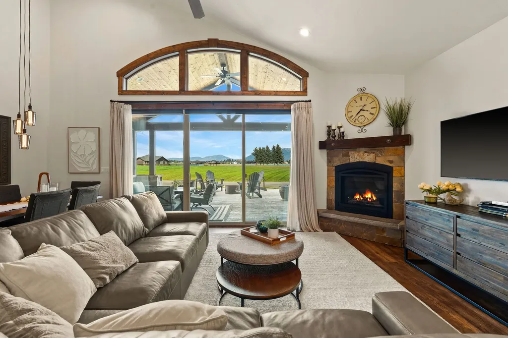 140 Rosewater Loop Kalispell MT 59901