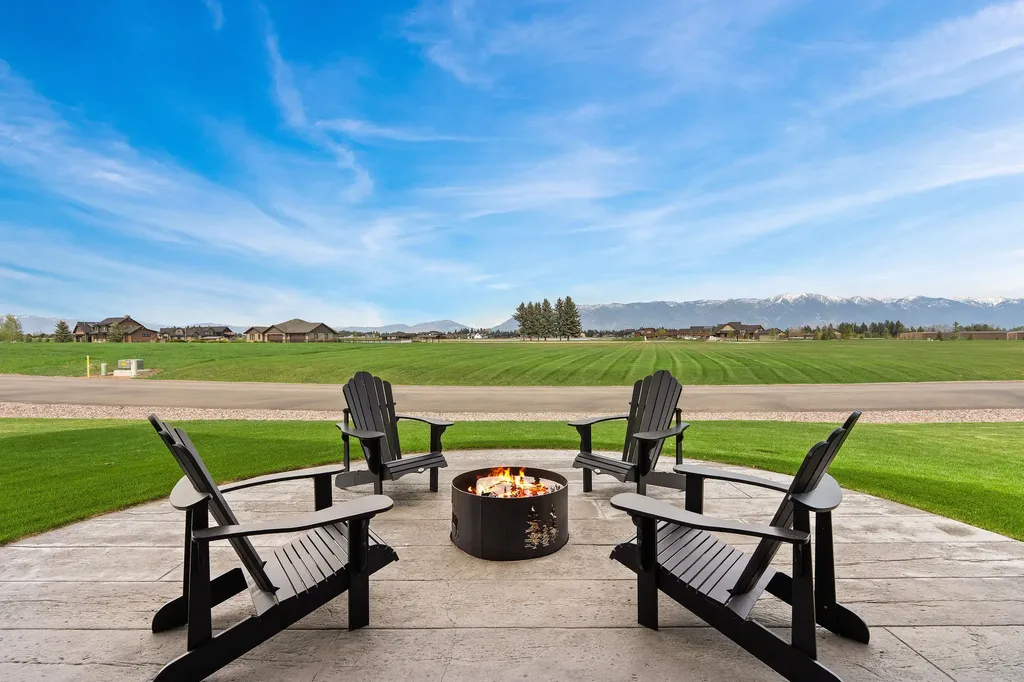 140 Rosewater Loop Kalispell MT 59901