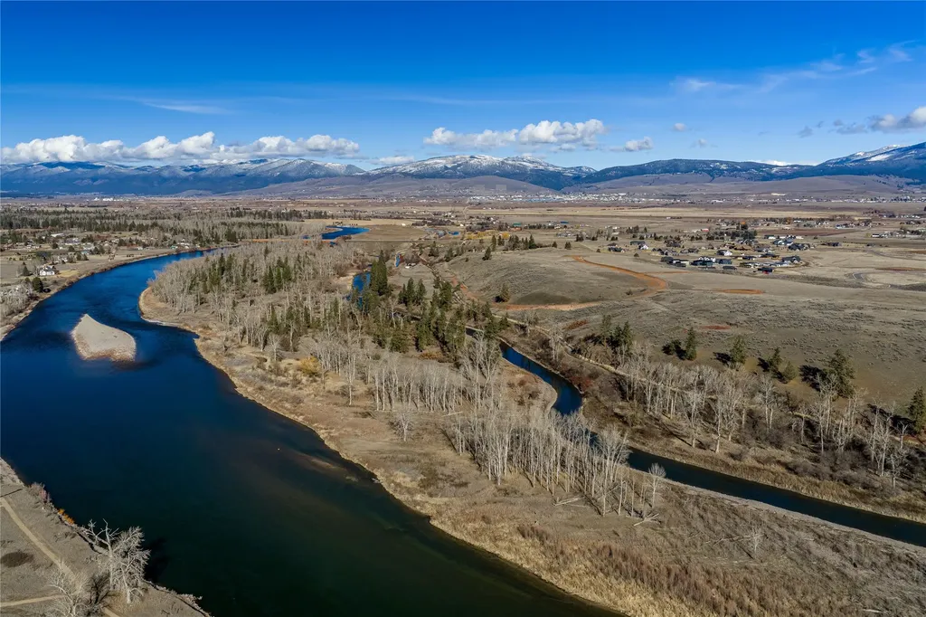2562 Spinner Fall Way Missoula MT 59808