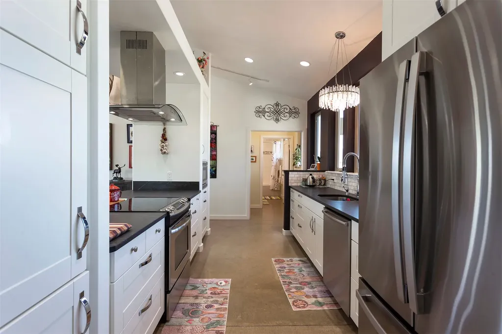 753 Heaven Bound Lane Corvallis MT 59828