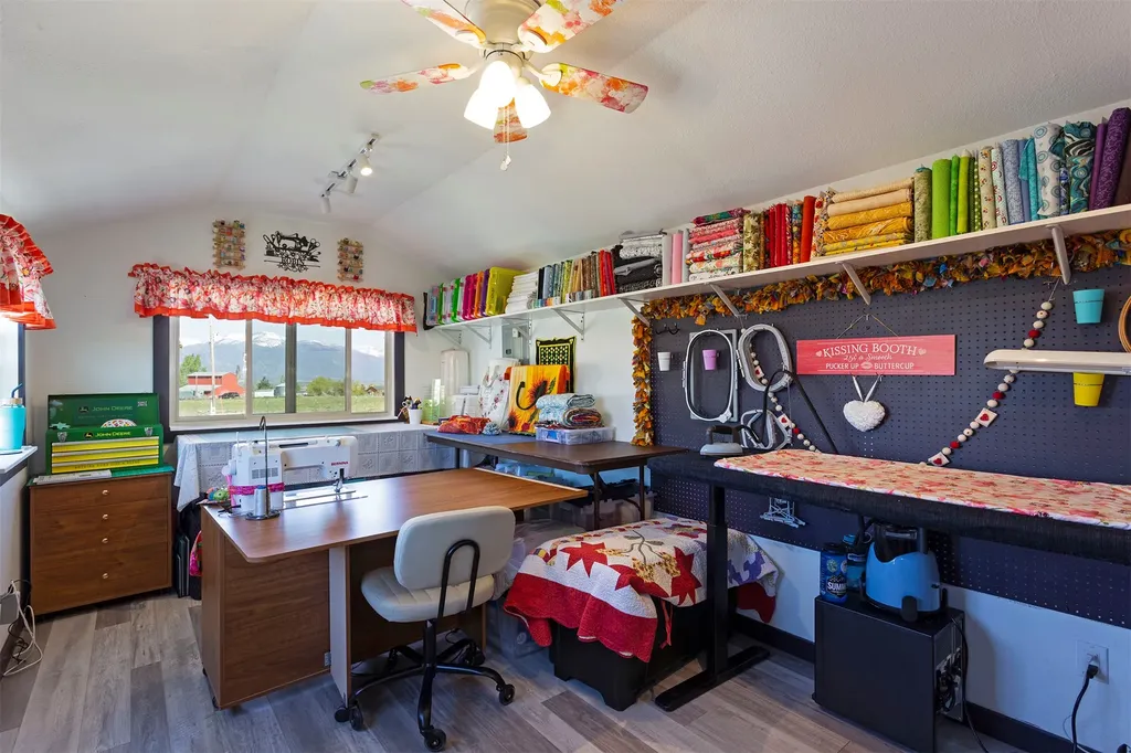 753 Heaven Bound Lane Corvallis MT 59828