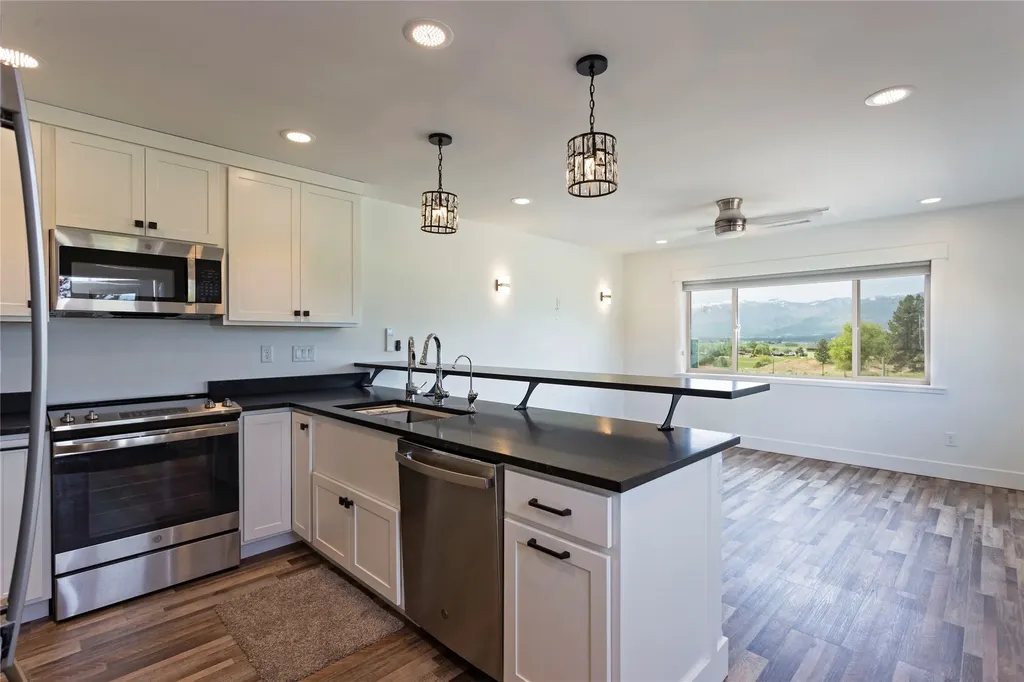 753 Heaven Bound Lane Corvallis MT 59828