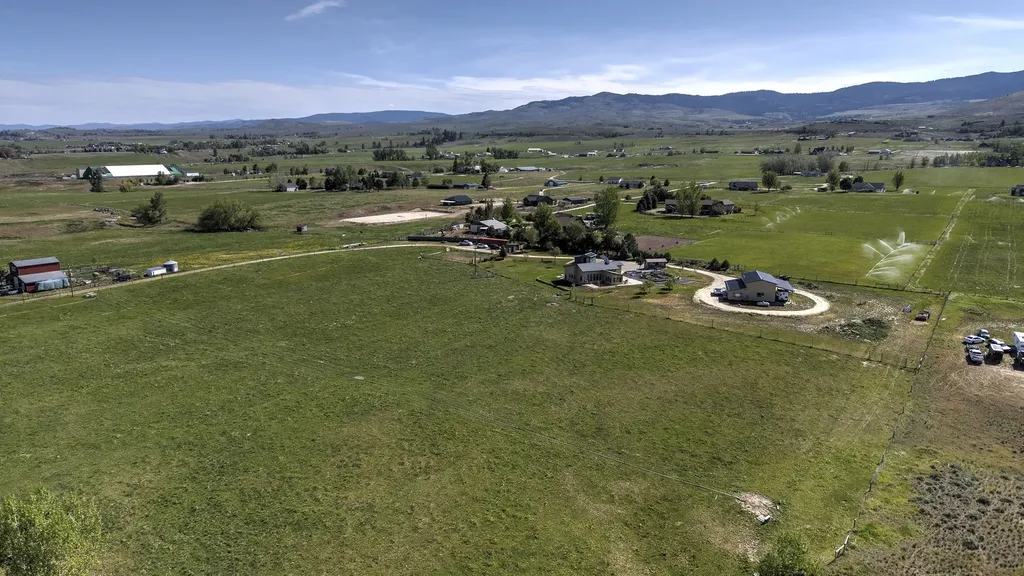 753 Heaven Bound Lane Corvallis MT 59828