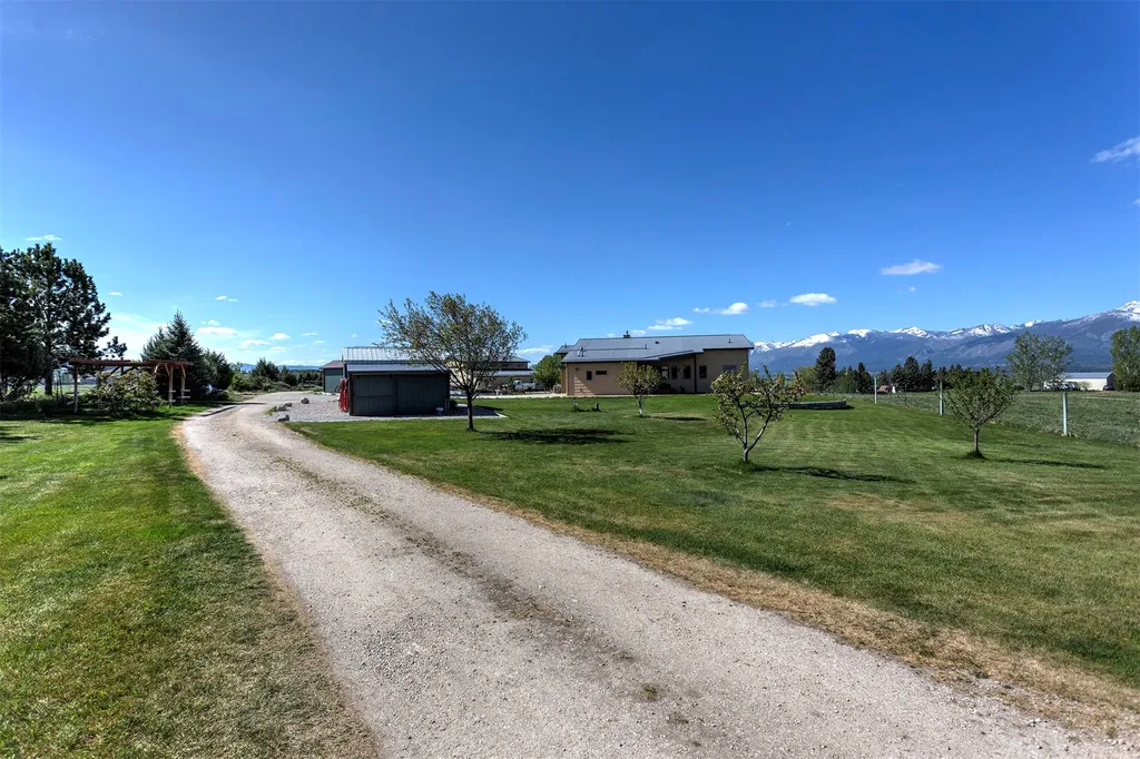 753 Heaven Bound Lane Corvallis MT 59828