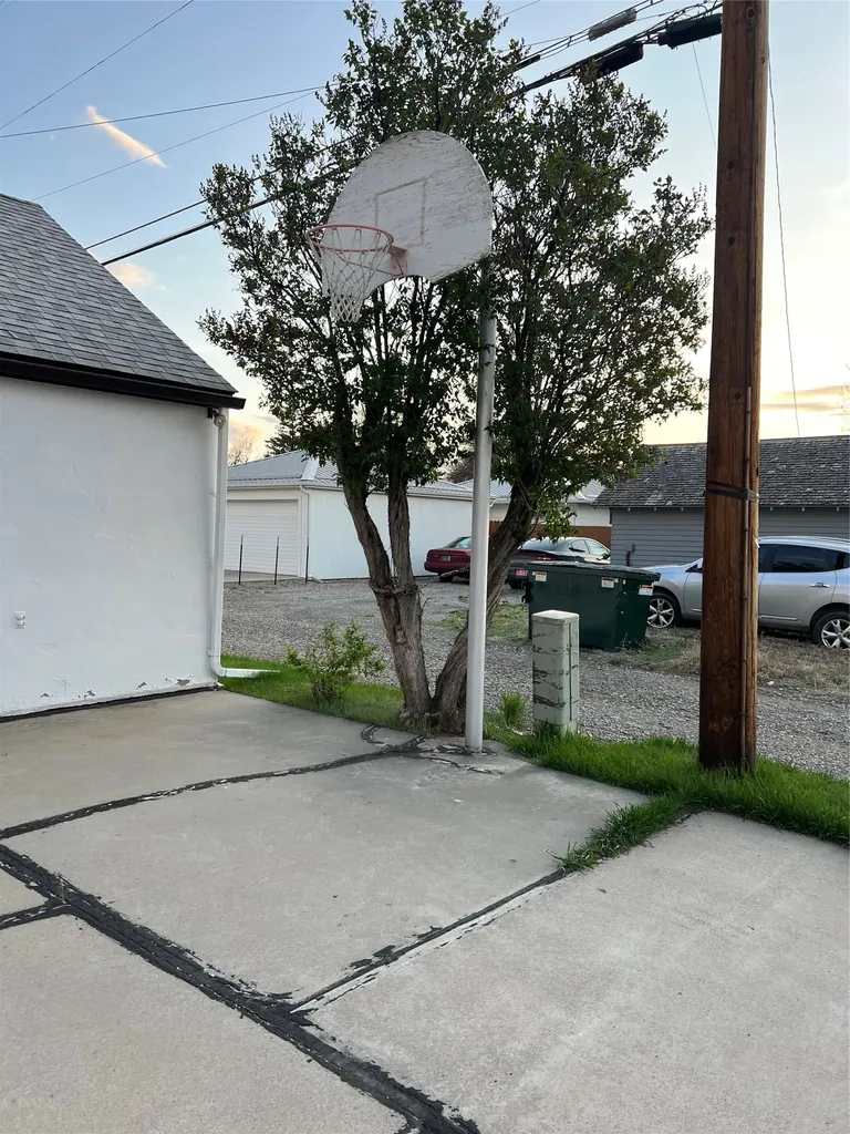 2 S Main Street Conrad MT 59425