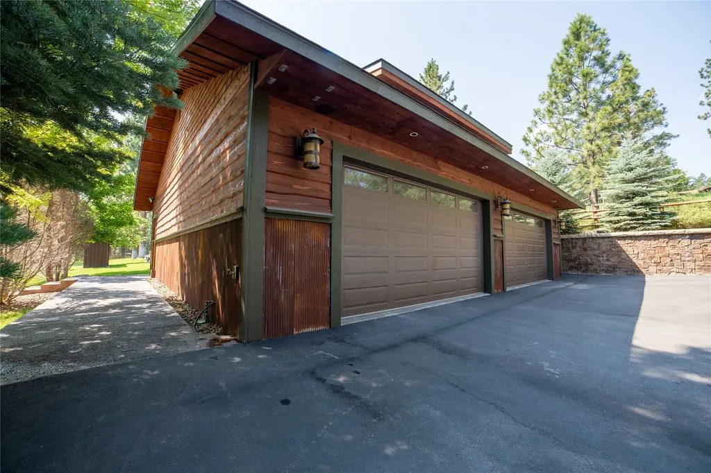 420 Deer Creek Road Lakeside MT 59922