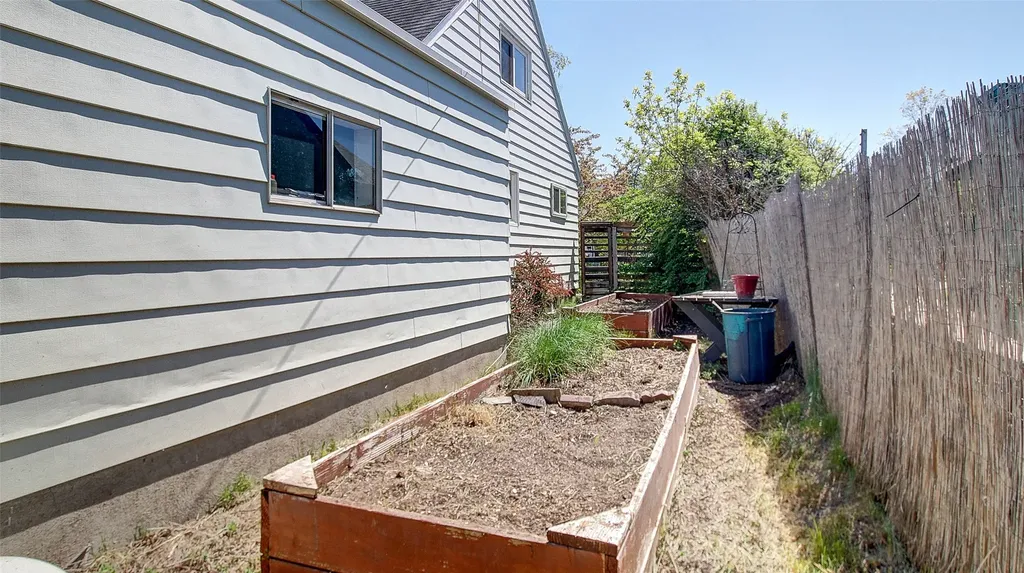 220 North Avenue E Missoula MT 59801