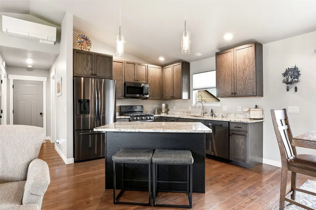 138 Farm Land Lane Corvallis MT 59828