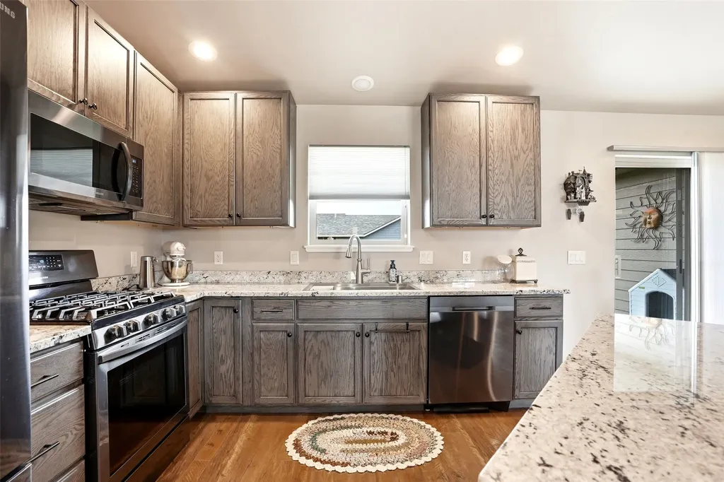 138 Farm Land Lane Corvallis MT 59828