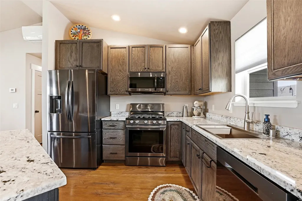 138 Farm Land Lane Corvallis MT 59828