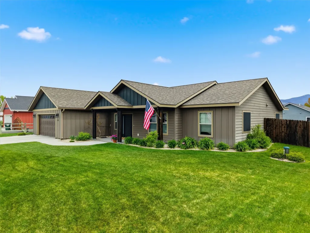 138 Farm Land Lane Corvallis MT 59828