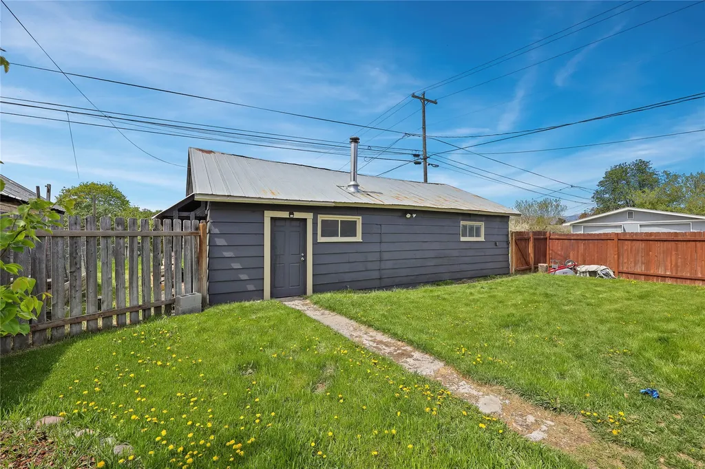 104 2nd Avenue W Columbia Falls MT 59912