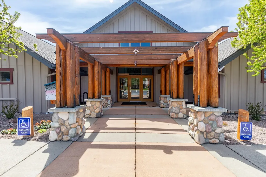317 Montana Landing Polson MT 59860