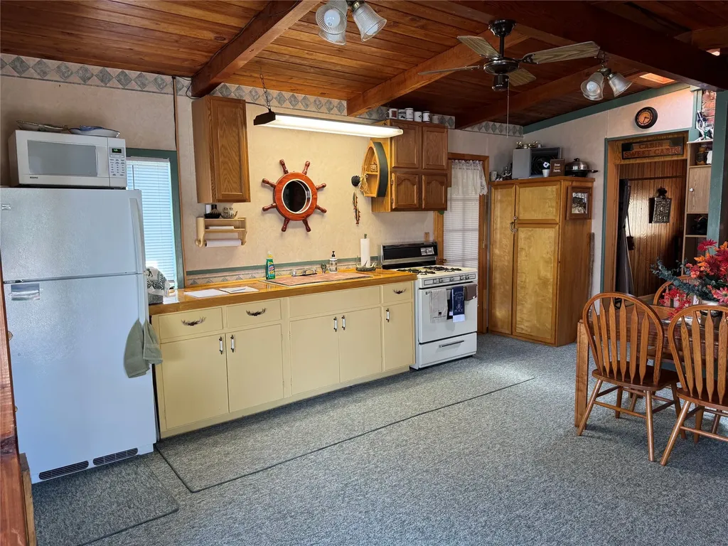 7258 Fadeaway Road Helena MT 59602