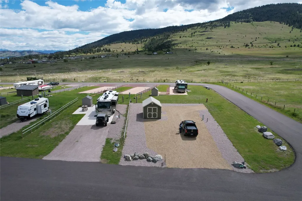 28758 Lake Glass Lane Big Arm MT 59910