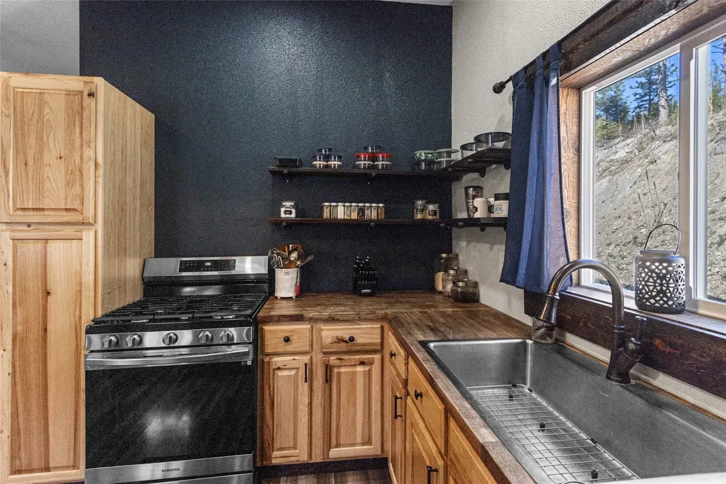1500 Hodge Creek Road Kila MT 59920