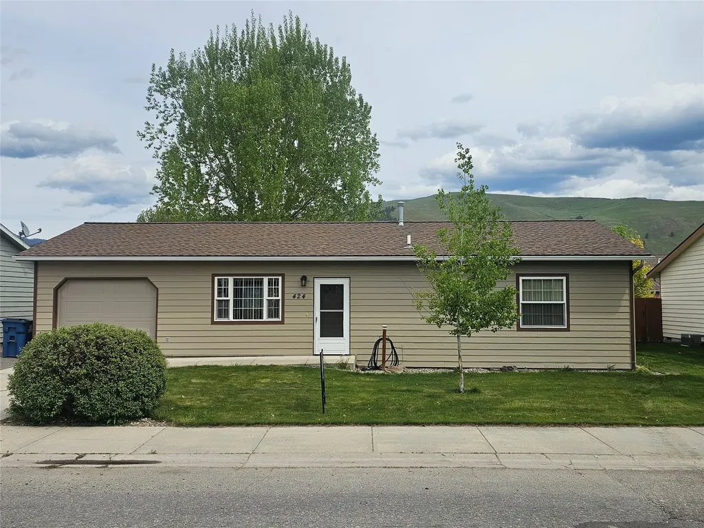 424 Lakeside Drive Lolo MT 59847