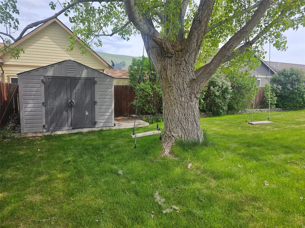 424 Lakeside Drive Lolo MT 59847