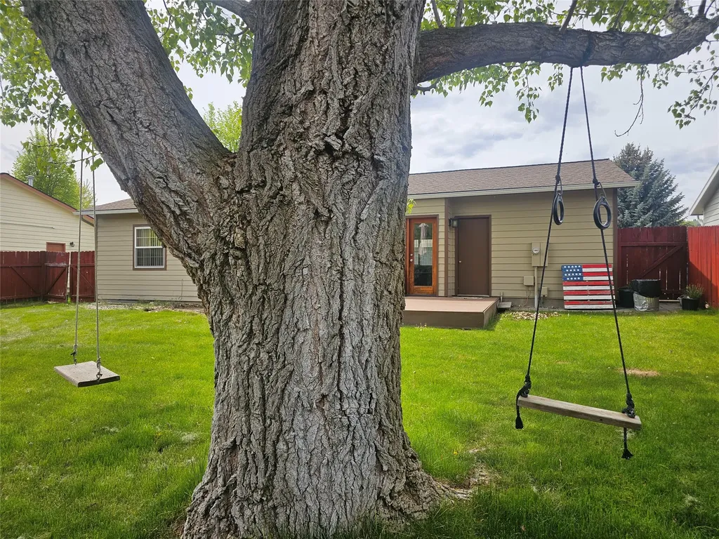 424 Lakeside Drive Lolo MT 59847