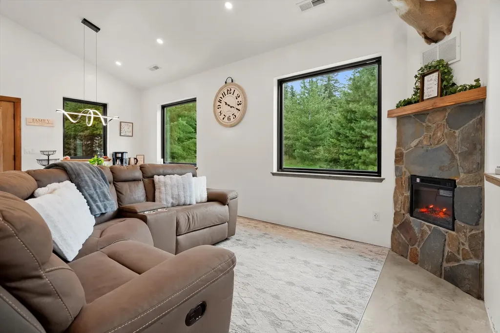 3740 Foothill Road Kalispell MT 59901