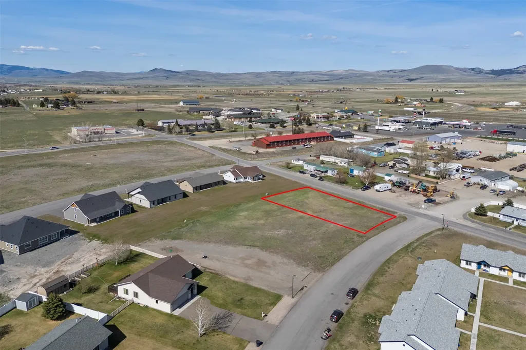 1011 Tumbleweed Lane Deer Lodge MT 59722