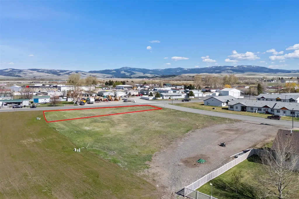 1011 Tumbleweed Lane Deer Lodge MT 59722