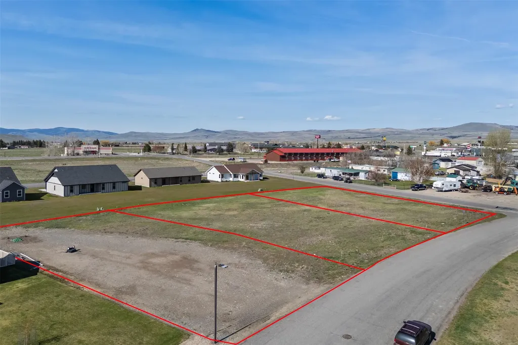 1011 Tumbleweed Lane Deer Lodge MT 59722