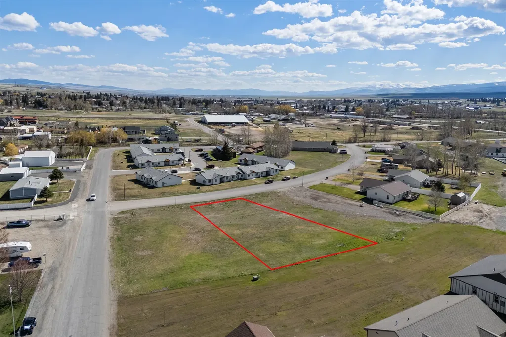 1005 Tumbleweed Lane Deer Lodge MT 59722