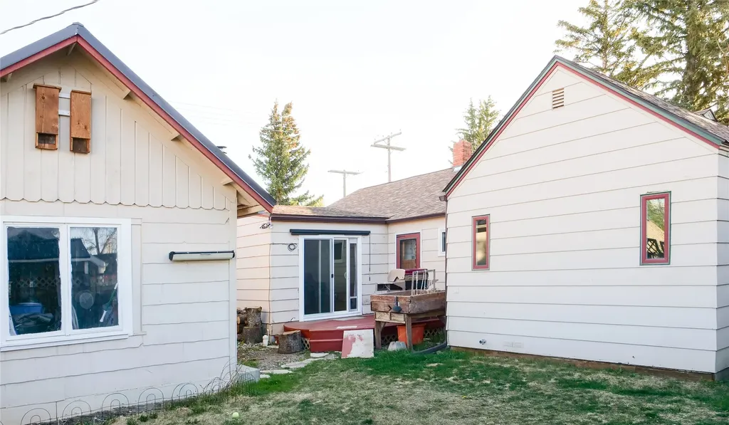 306 2nd Street N Fairfield MT 59436