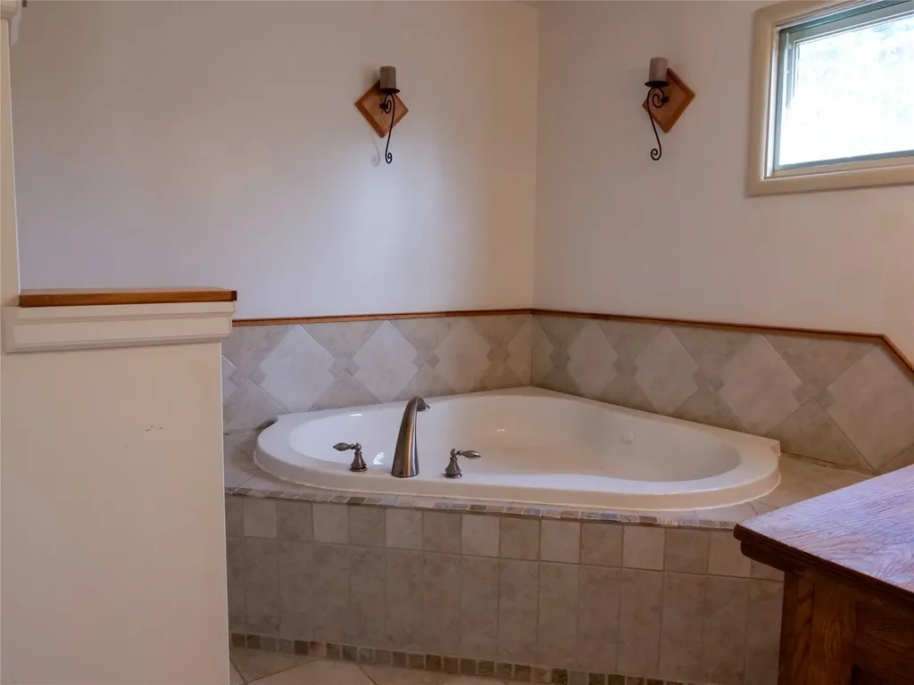 306 2nd Street N Fairfield MT 59436
