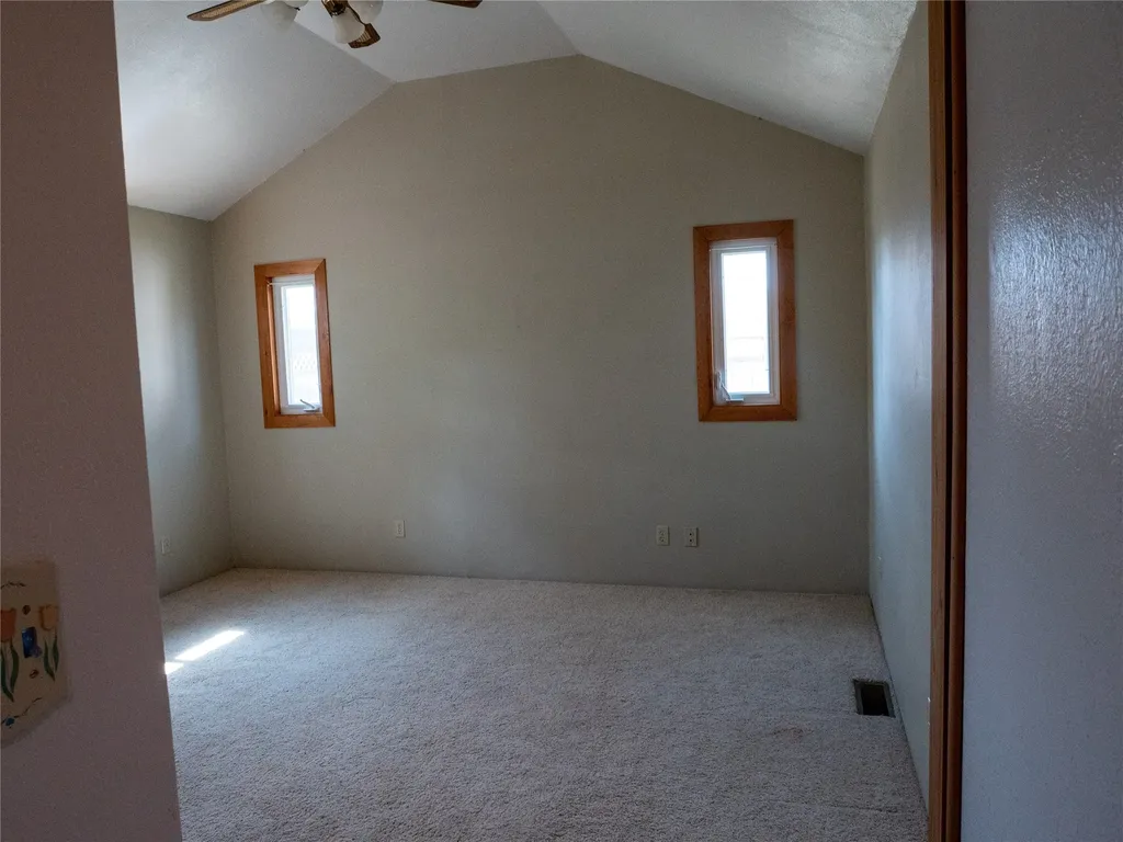 306 2nd Street N Fairfield MT 59436