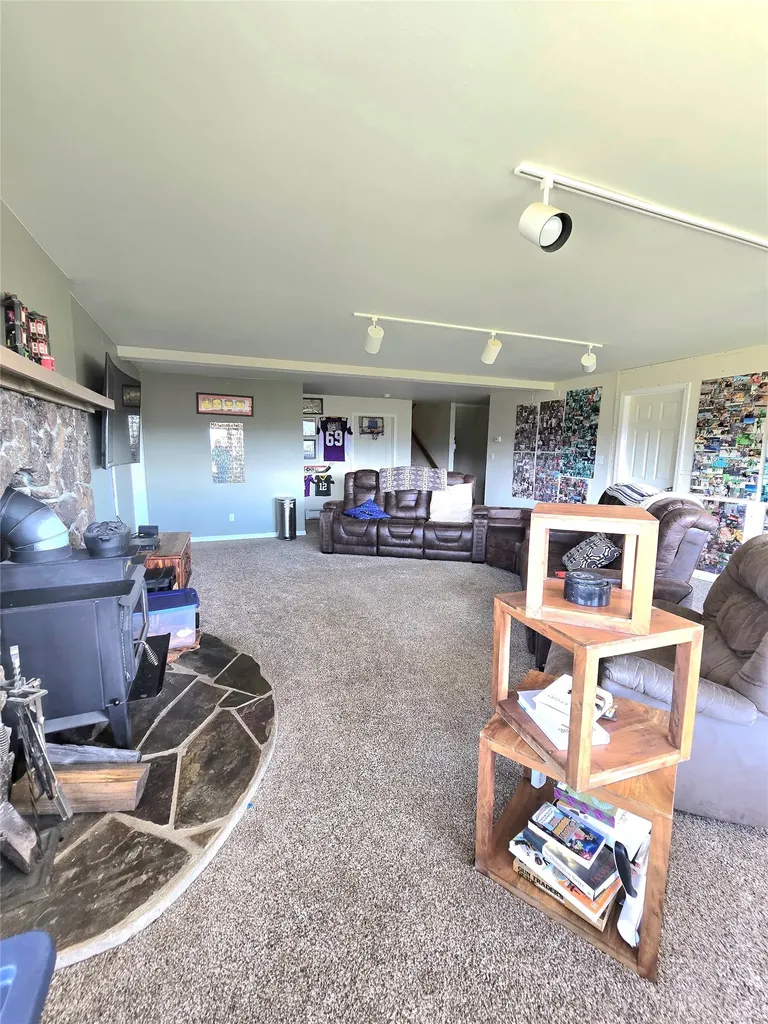 884 Wapiti Mountain Road Butte MT 59701